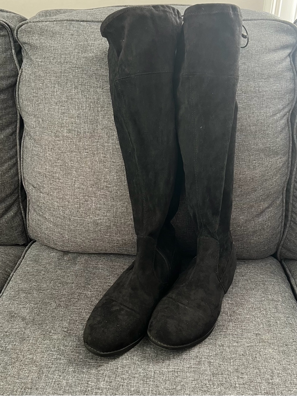 Rouge Helium Black Over-The-Knee Suede Boots